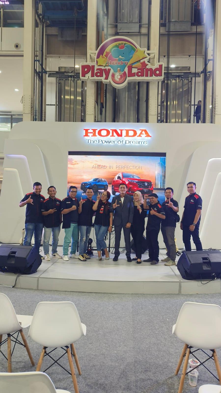 Launching CR-V hybride at MBK Lampung image